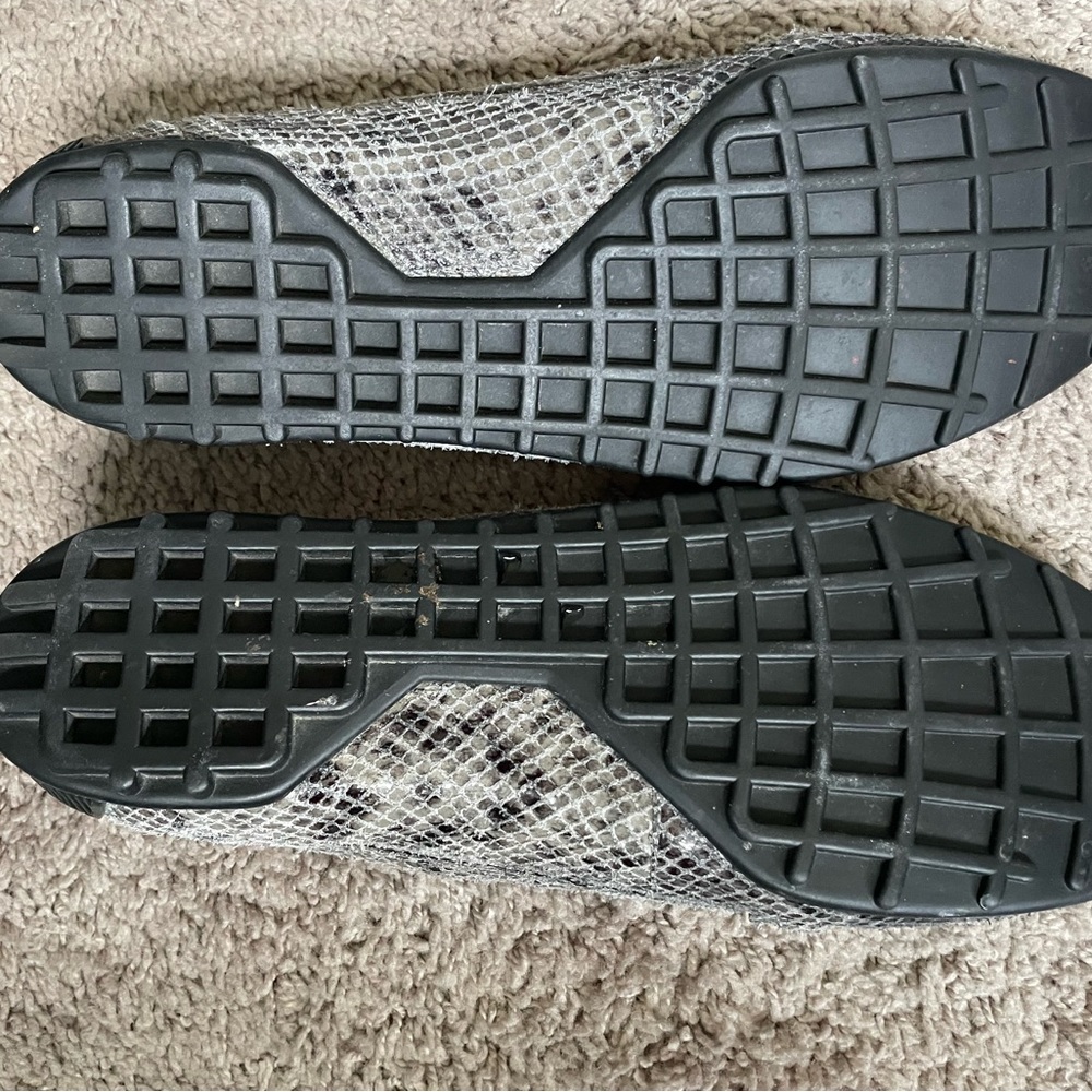 Rockport Woman’s Loafers - Picture 6 of 8